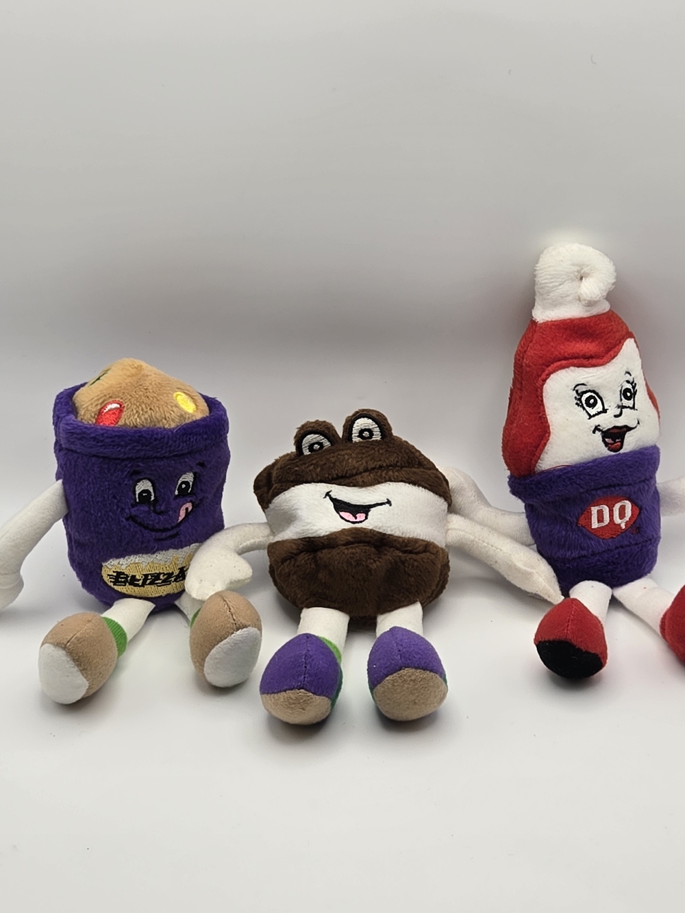 1999 Lot Of 3 Dairy Queen Mini Plush 1 Sandwich, Blizzard & Sundae